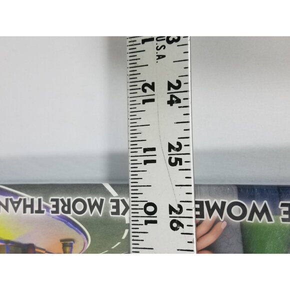 Hasbro Ms Monopoly Board Game First Game Where Women Make More than Men New - Picture 12 of 13